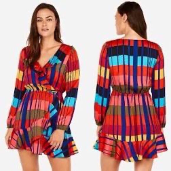 Express Color Block Ruffle Neckline Mini Dress Sz XS - Picture 1 of 8